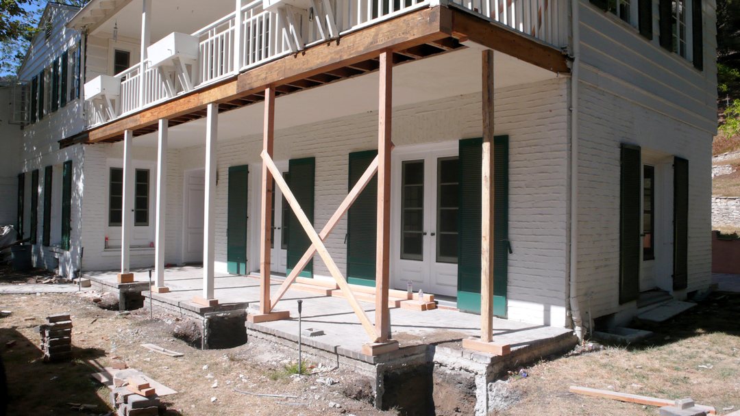 The front of the house, during
